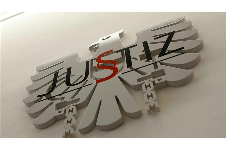 Die Angeklagten wurden aus Mangel an Beweisen freigesprochen.