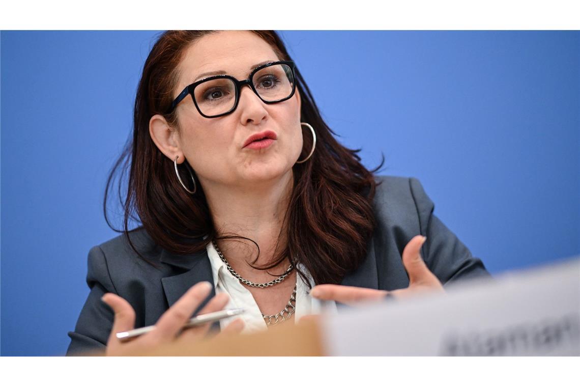 Die Antidiskriminierungsbeauftragte meldet eine Rekordzahl an Beratungsnfragen.