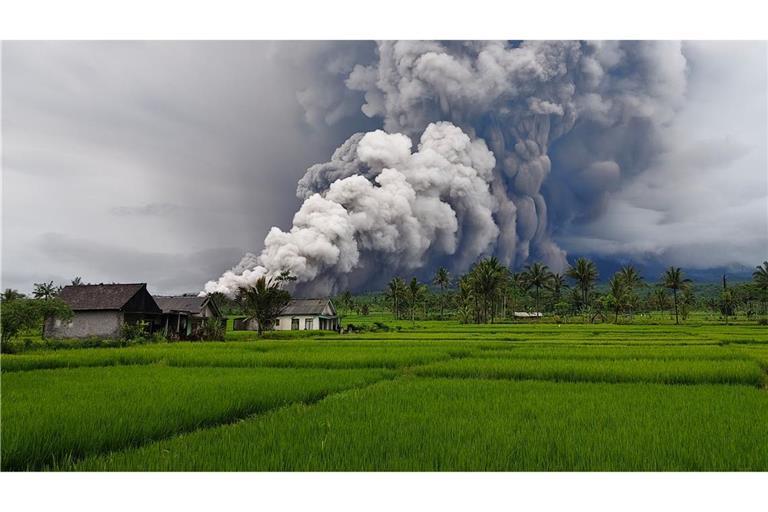 Die Aschesäule war zwei Kilometer hoch.