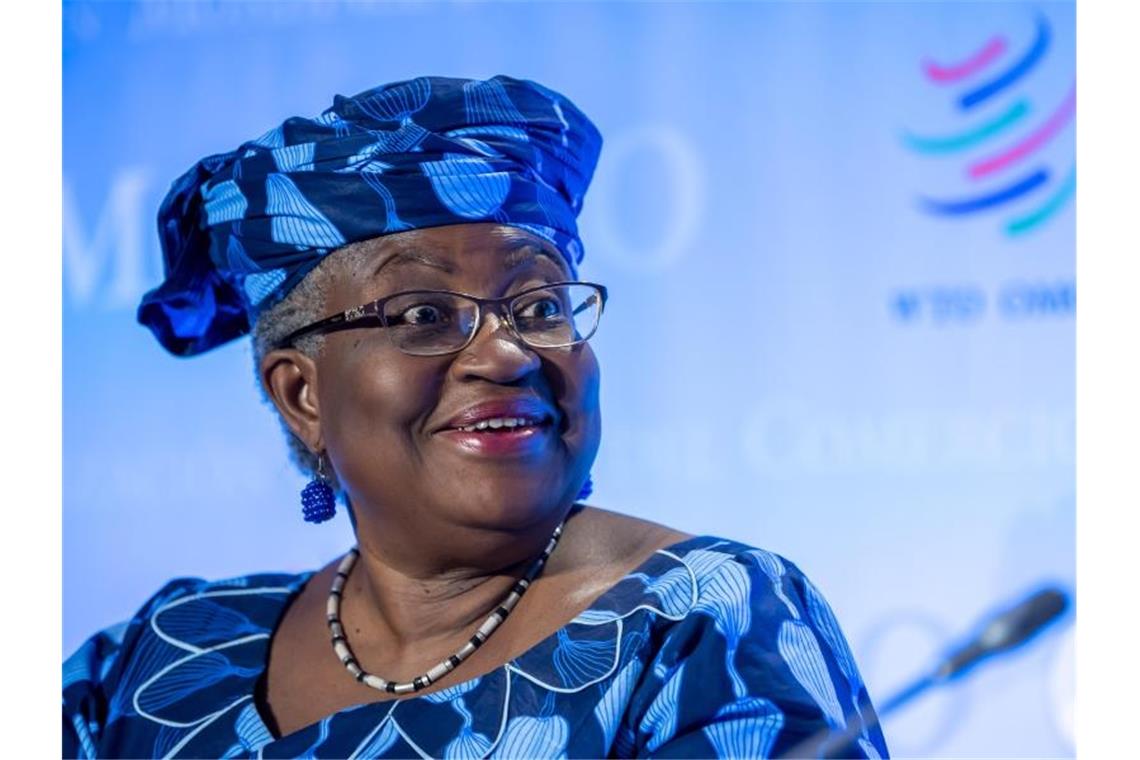 Die auf internationalem Parkett erfahrene Nigerianerin Ngozi Okonjo-Iweala hat sich im Rennen um den Chefposten der Welthandelsorganisation (WTO) durchgesetzt. Foto: Martial Trezzini/Keystone/dpa