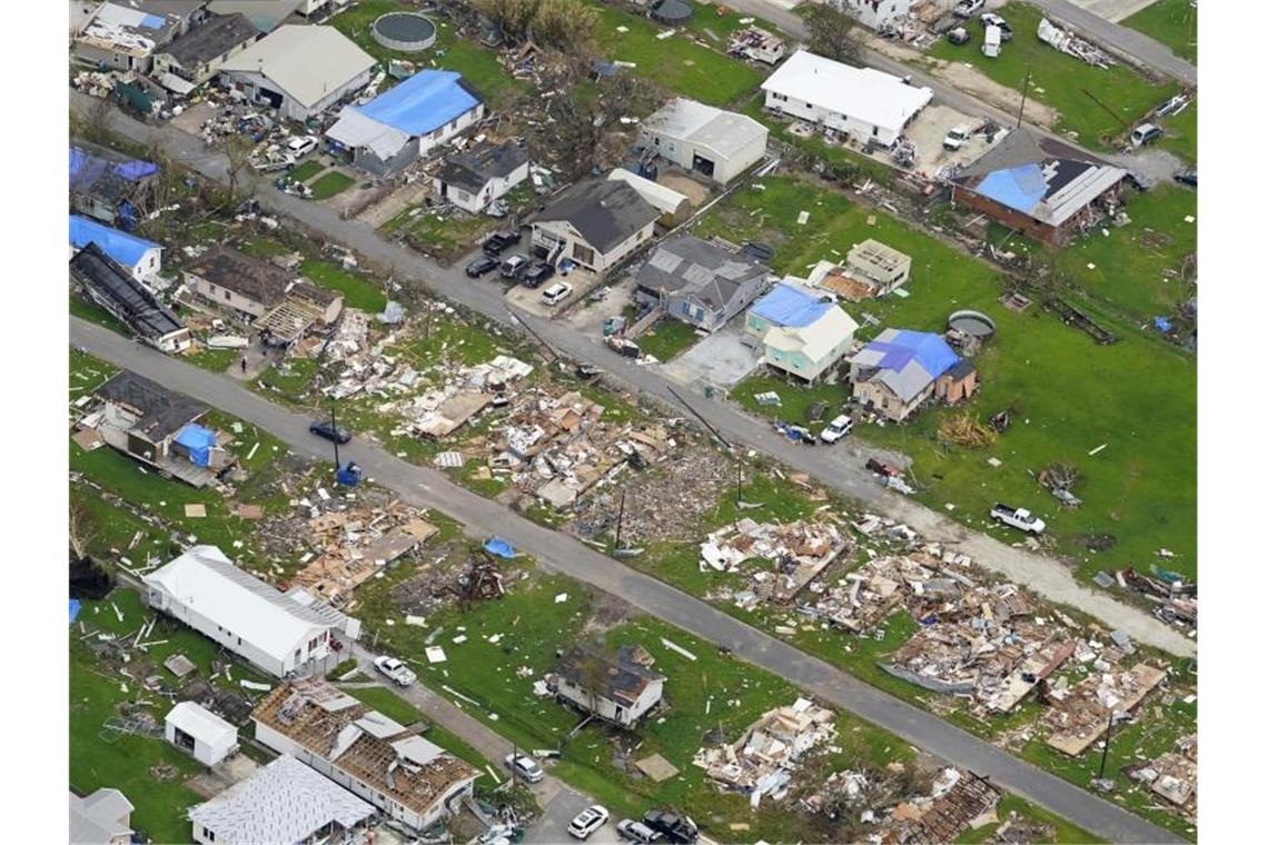 Zahl der Hurrikan-Opfer in Louisiana steigt auf 26 Die Aufräumarbeiten nach dem verheerenden Hurrikan „Ida“ gehen in mehreren US-Bundesstaaten weiter. Foto: Matt Slocum/AP/dpa