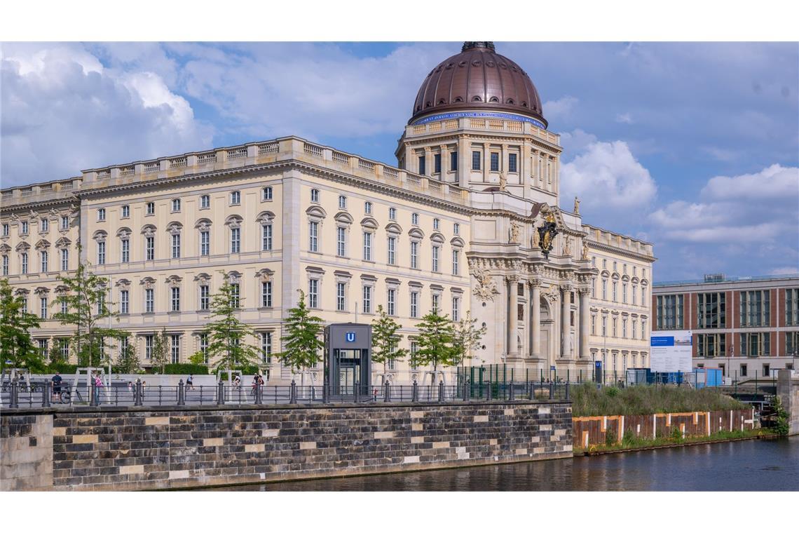 Die Auseinandersetzungen fanden vor dem Gebäude statt. (Archivbild)