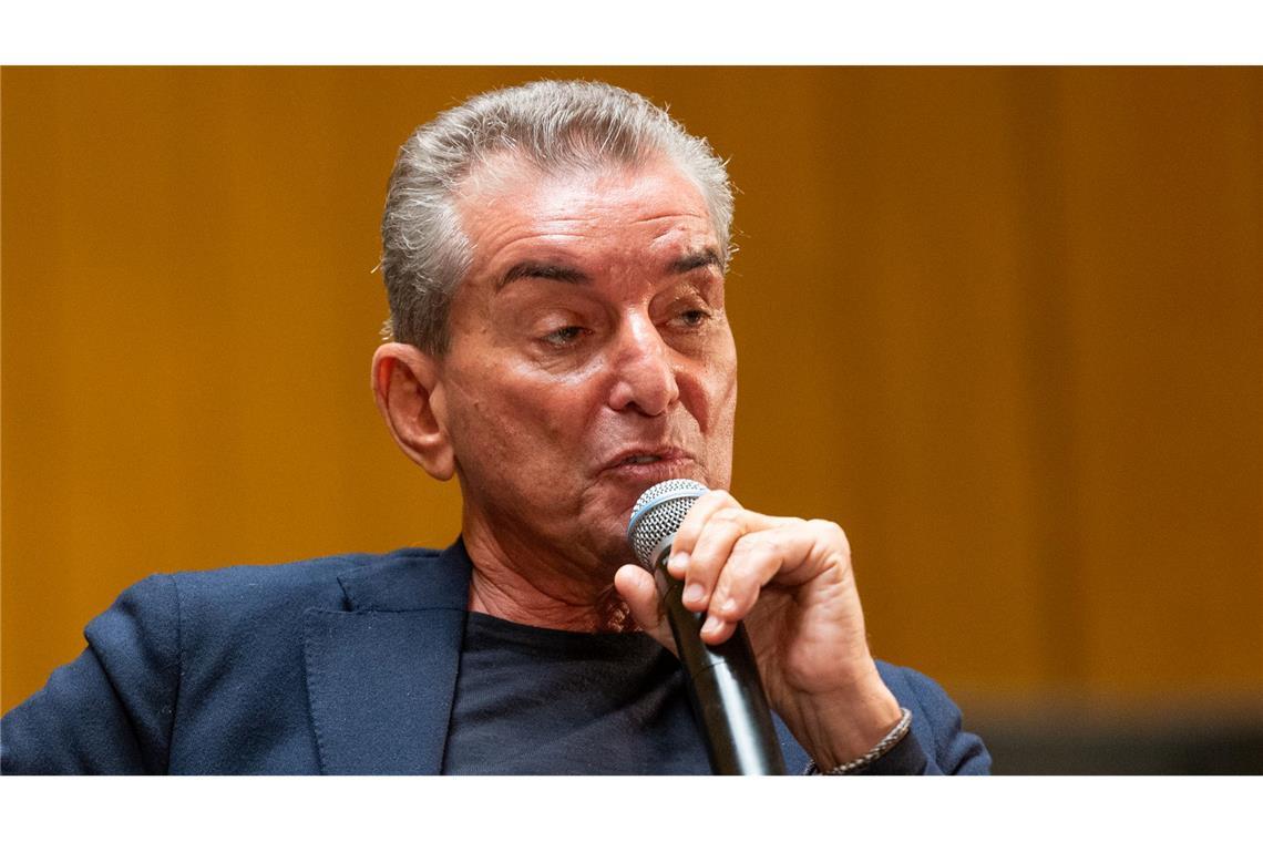 Die Ausladung des Publizisten Michel Friedman in der mecklenburgischen Gemeinde Klütz ruft scharfe Kritik hervor. (Archivbild)