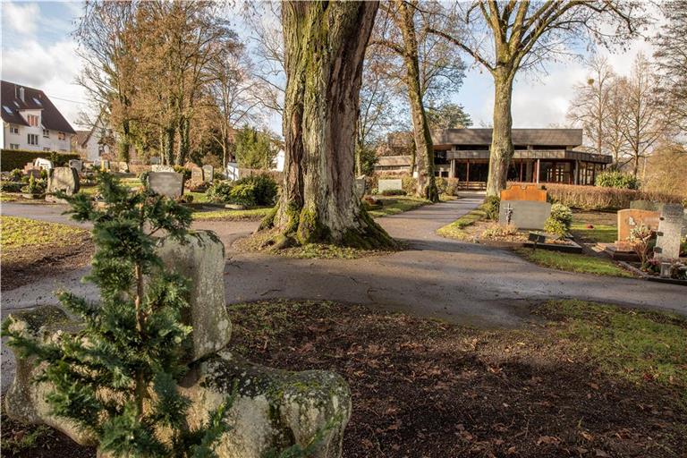 Die Aussegnungshalle auf dem Friedhof in Oppenweiler soll saniert werden. Der Gemeinderat sieht hier aber noch Klärungsbedarf.Archivfoto: Alexander Becher