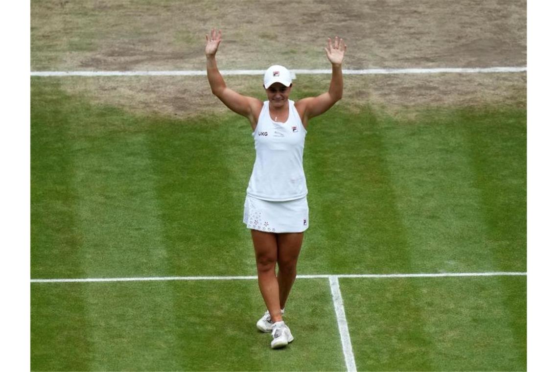Wirklichkeit besser als Träume: Barty feiert Wimbledonsieg Die Australierin hat zum ersten Mal das Tennis-Turnier von Wimbledon gewonnen. Foto: Mike Hewitt/PA Wire/dpa