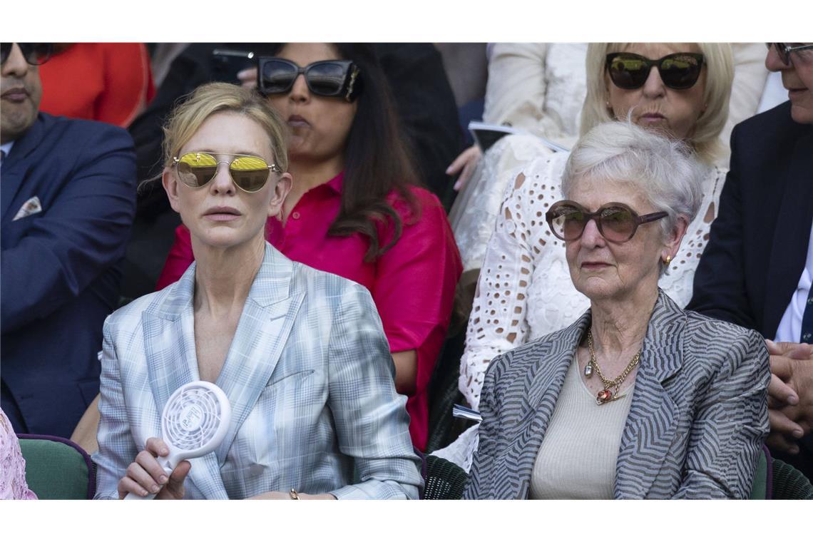 In der „Royal Box“ ist die Celebrity-Dichte schon hoch Die australische Schauspielerin Cate Blanchett kam am Turniertag zwei mit ihrer Mutter, ...