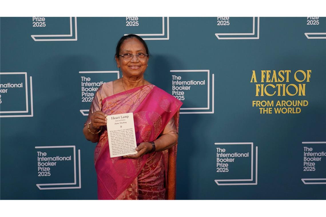 Indische Autorin Mushtaq gewinnt International Booker Prize Die Auszeichnung ist mit 50.000 Pfund dotiert.