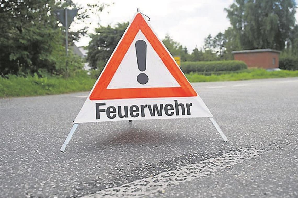 Feuer in Späneturm gemeldet Die Backnanger Feuerwehr ist ausgerückt, um einen Brand in einem Betrieb in Backnang zu bekämpfen. Foto: Fotolia