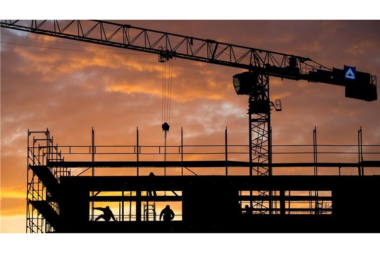 Die Baubranche setzt auf bessere Zeiten mit dem Milliardenpaket des Bundes. (Archivbild)