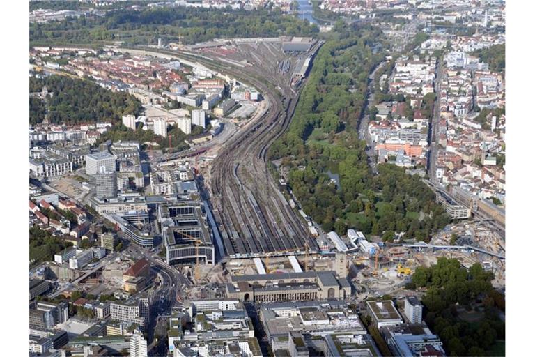 Die Baustelle Stuttgart 21, aufgenommen aus der Luft (Flugzeug). Foto: Bernd Weissbrod/dpa