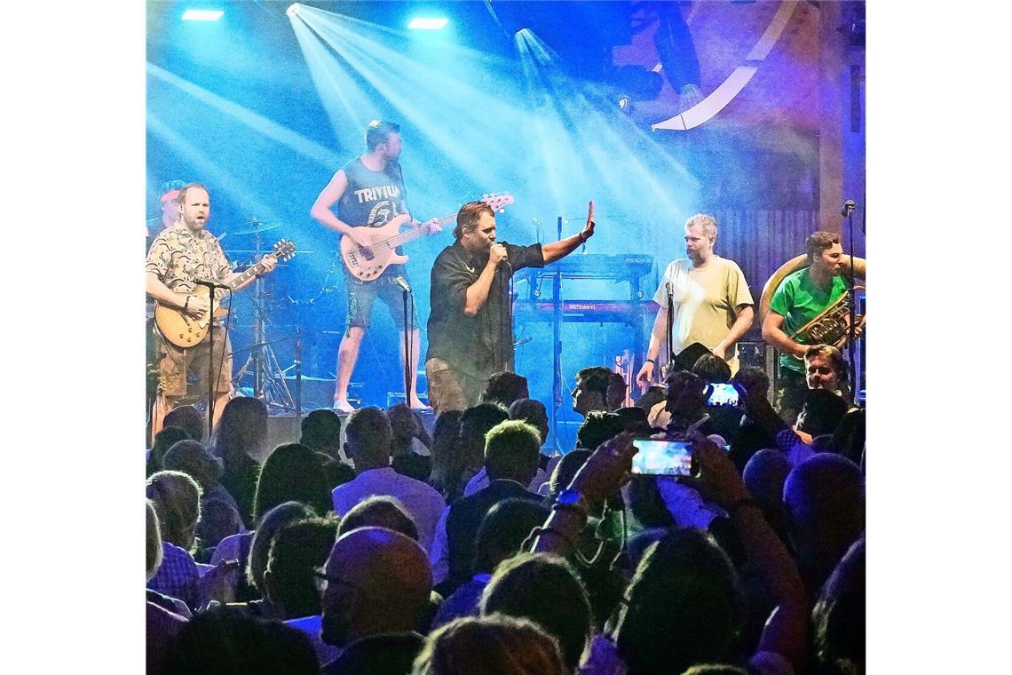 Die bayerische Band LaBrassBanda ist der Topact bei der Breuninger-Party „Wasenliebe“ im Wulle-Zelt.