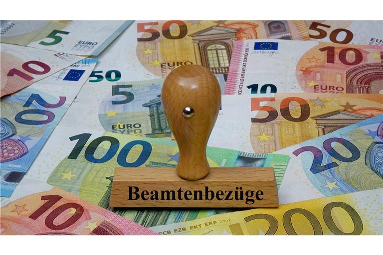 Die Beamtenbesoldung steigt schon bald.