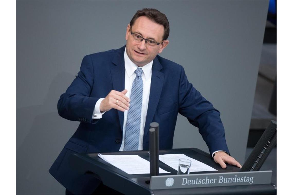 Kohle-Strukturwandel: Unionsfraktionsvize warnt Länder „Die Begleitung des Strukturwandels in Folge des Kohleausstiegs ist eine wichtige Aufgabe. Dazu gehört auch die Verkehrsinfrastruktur. Wir befinden uns dabei aber nicht auf einer grünen Wiese“, sagt Lange. Foto: Bernd von Jutrczenka/dpa