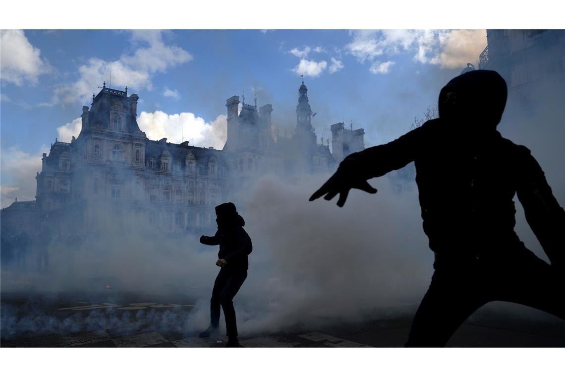 Proteste in Frankreich - schwieriger Start für neuen Premier Die Behörden befürchten schon lange ein Chaos und sind in Alarmbereitschaft. (Archivbild)