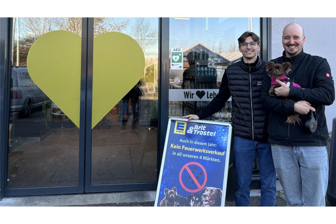 Die beiden Cousins Julian Trostel (re.) und Louis Arlt führen das Unternehmen mit seinen vier Edeka-Märkten in der dritten Generation.