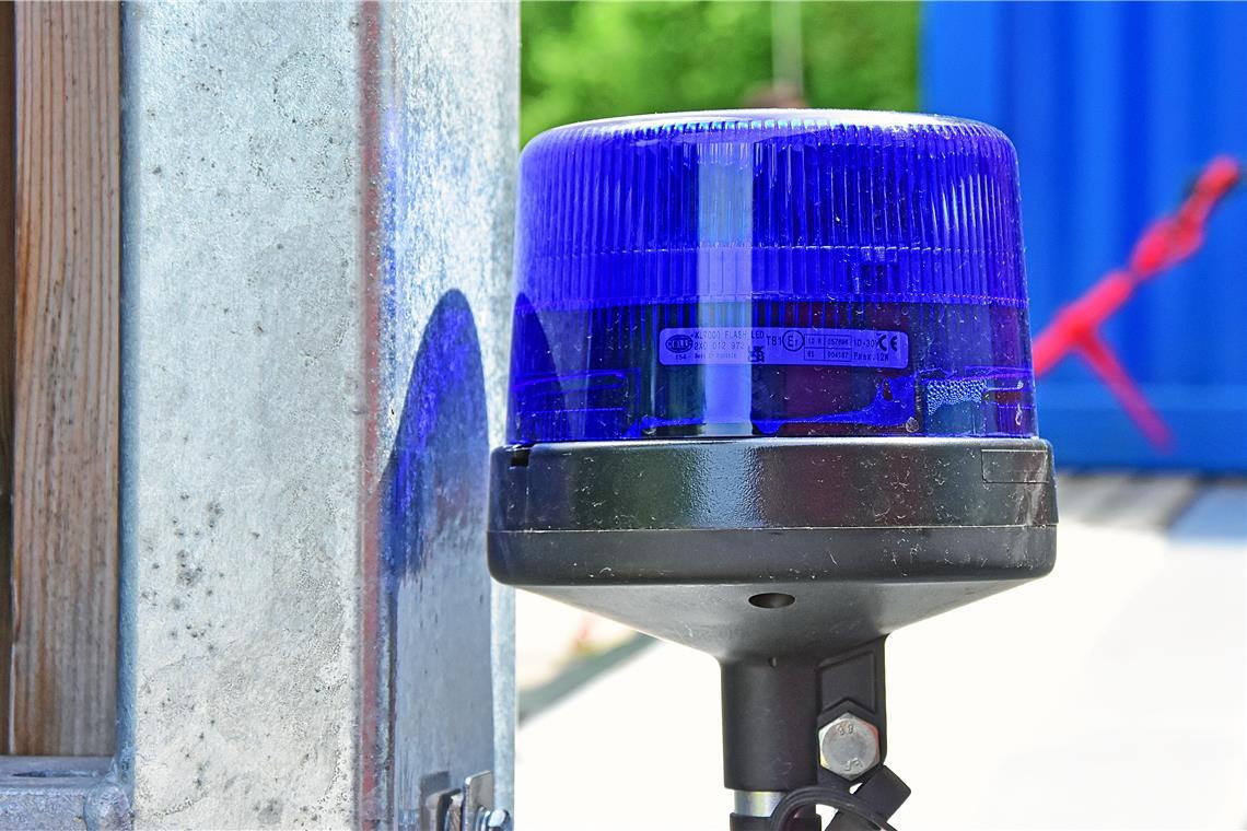 Fahndung mit Polizeihubschrauber nach maskiertem Rollerfahrer Die beiden Fahrer konnten ermittelt werden. Symbolfoto: Tobias Sellmaier