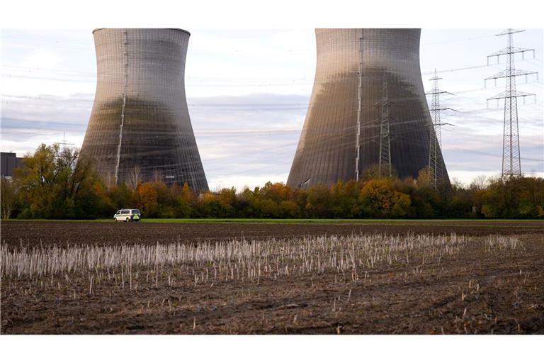 Kühltürme von AKW Gundremmingen gesprengt Die beiden Kühltürme ragten jeweils 160 Meter in den Himmel.