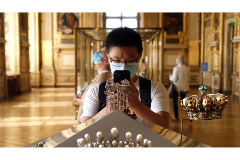 Die beim Einbruch in den Louvre erbeuteten Schmuckstücke sind von unschätzbarem Wert (Archivbild).