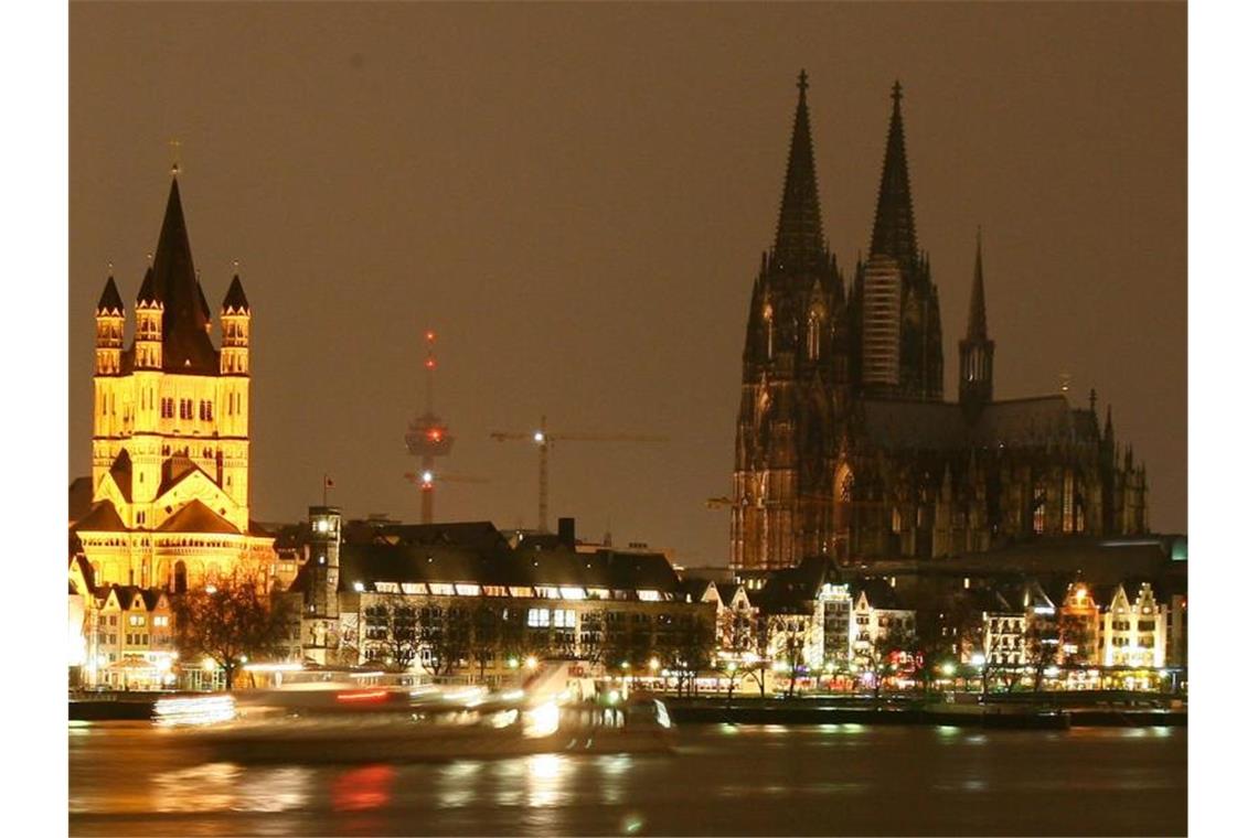 Kölner sollen an Silvester Licht an und aus machen