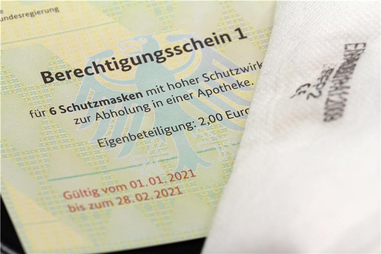 Die Berechtigungsscheine für die FFP2-Masken für bestimmte Personengruppen kommen per Post. In manchen Fällen ist noch etwas Geduld gefragt. Foto: Adobe Stock/j. mikus