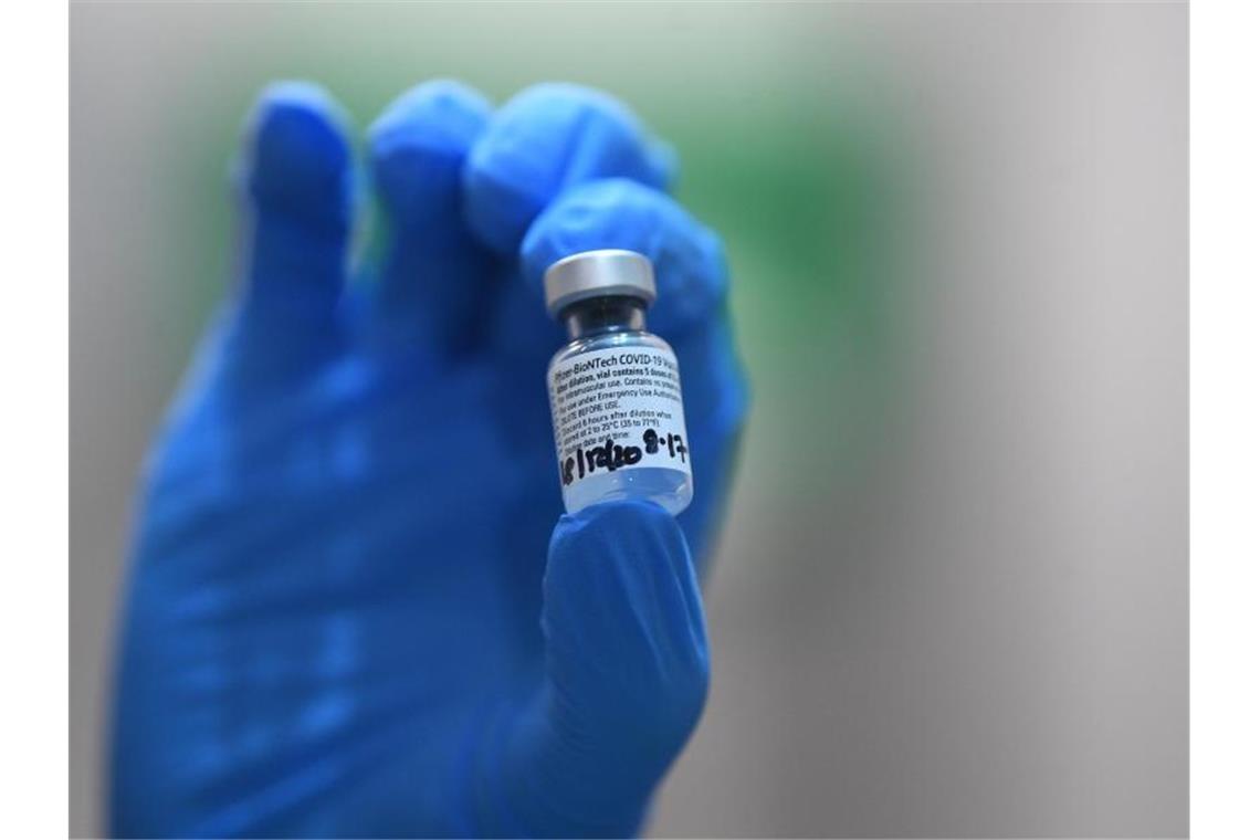 Die Bereitschaft, sich gegen Corona impfen zu lassen, sinkt in Deutschland immer mehr. Foto: Victoria Jones/PA Wire/dpa