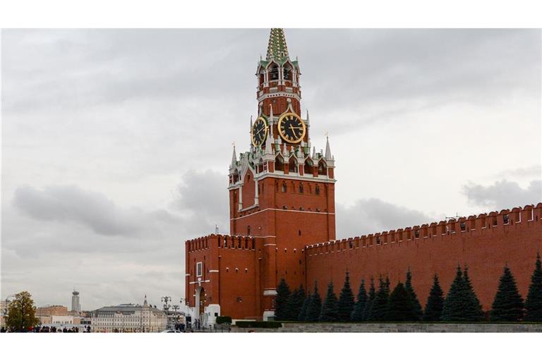Die berüchtigte russische Hackergruppe Fancy Bear hat gezielt Rüstungsfirmen angegriffen, die Waffen an die Ukraine liefern.