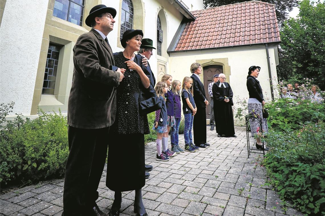 Ein ganzes Dorf
wird zum Spielort Die Besucher erleben an drei Tagen in Rietenau eine Zeitreise. Fotos: A. Becher