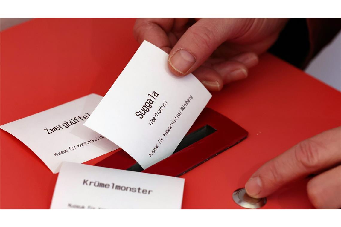 Die Besucher können sich kleine „Schimpf- und Spottwörter“ auf Knopfdruck ausdrucken.