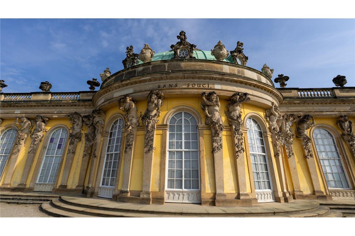 Kaisers Kunst: Der Jahrhundertstreit mit den Hohenzollern Die Beteiligten an der Einigung über die Kunstschätze der Hohenzollern trafen sich am Dienstag am Potsdamer Schloss Sanssouci. (Archivbild)