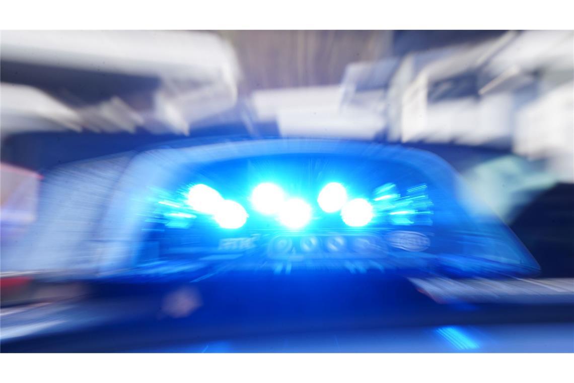 Die betroffene Landstraße 1084 war am Nachmittag voll gesperrt. (Symbolbild)