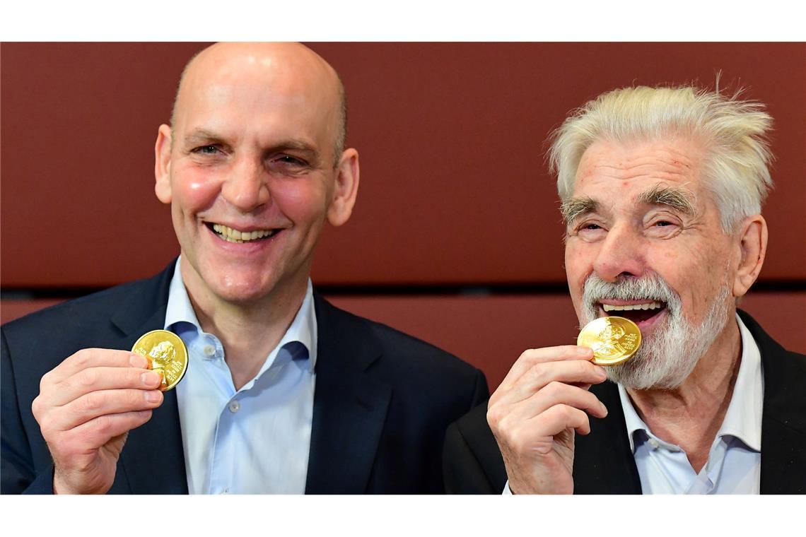 Die bislang letzten deutschen Nobelpreisträger: der Chemiker Benjamin List und der Physiker Klaus Hasselmann. (Archivbild)