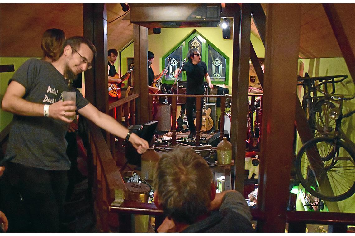 Die Black Byrds bringen im An Sibin Irish Pub die Sixties in rauer und authentis...