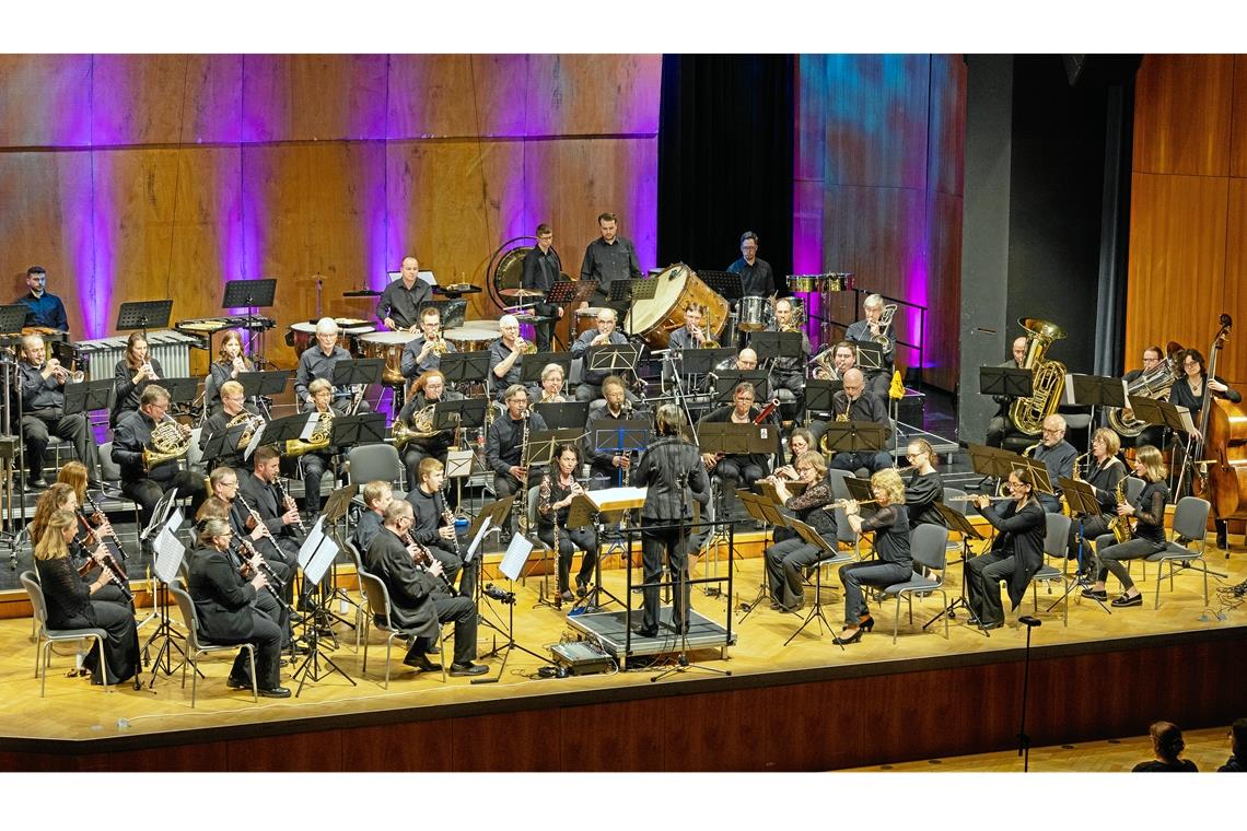Bombastische Klangfülle im Backnanger Bürgerhaus Die Bläserphilharmonie Rems-Murr war am Sonntagabend zu Gast im Bürgerhaus. Foto: Alexander Becher