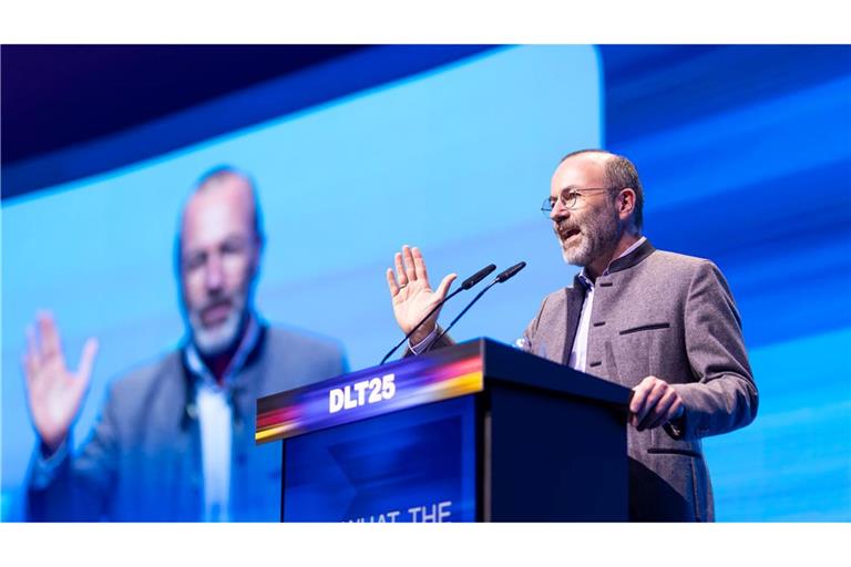 "Die Brandmauer steht. Wir wissen, wer unsere Feinde sind", sagte Manfred Weber noch vor kurzem mit Blick auf die AfD in einem Interview. (Archivbild)