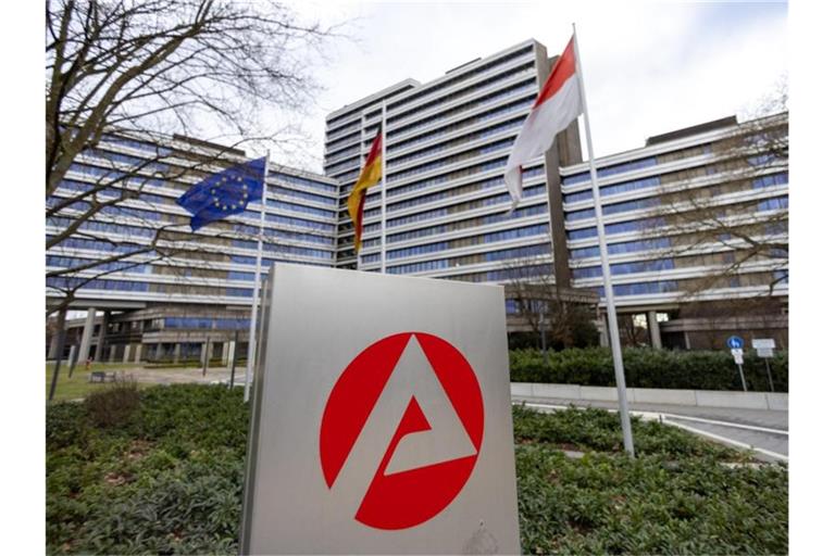 Die Bundesagentur für Arbeit in Nürnberg legt neue Statistiken vor. Foto: Daniel Karmann/dpa