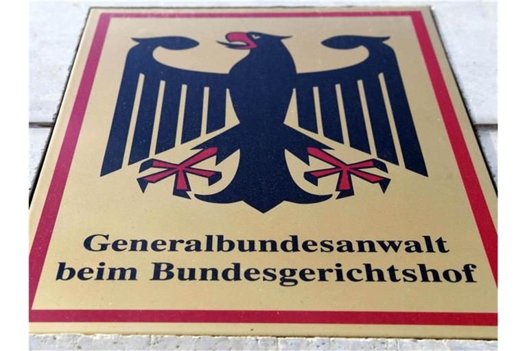 Die Bundesanwaltschaft wirft dem Verdächtigen die Vorbereitung einer schweren staatsgefährdenden Gewalttat und Terrorismusfinanzierung vor. Foto: Uli Deck/dpa