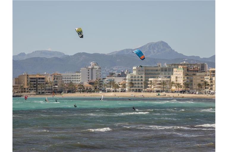 Die Bundesregierung hatte vor einer Woche entschieden, Mallorca von der Liste der Corona-Risikogebiete zu streichen. Foto: John-Patrick Morarescu/ZUMA Wire/dpa