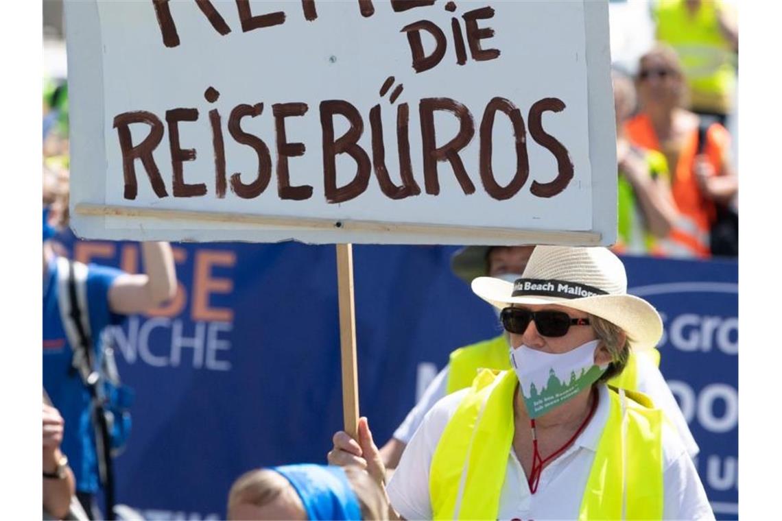 Die Bundesregierung will zusätzliche Milliardenhilfen für kleine und mittelständische Firmen auf den Weg bringen, die von der Corona-Krise besonders betroffen sind. Foto: Sebastian Kahnert/dpa-Zentralbild/dpa