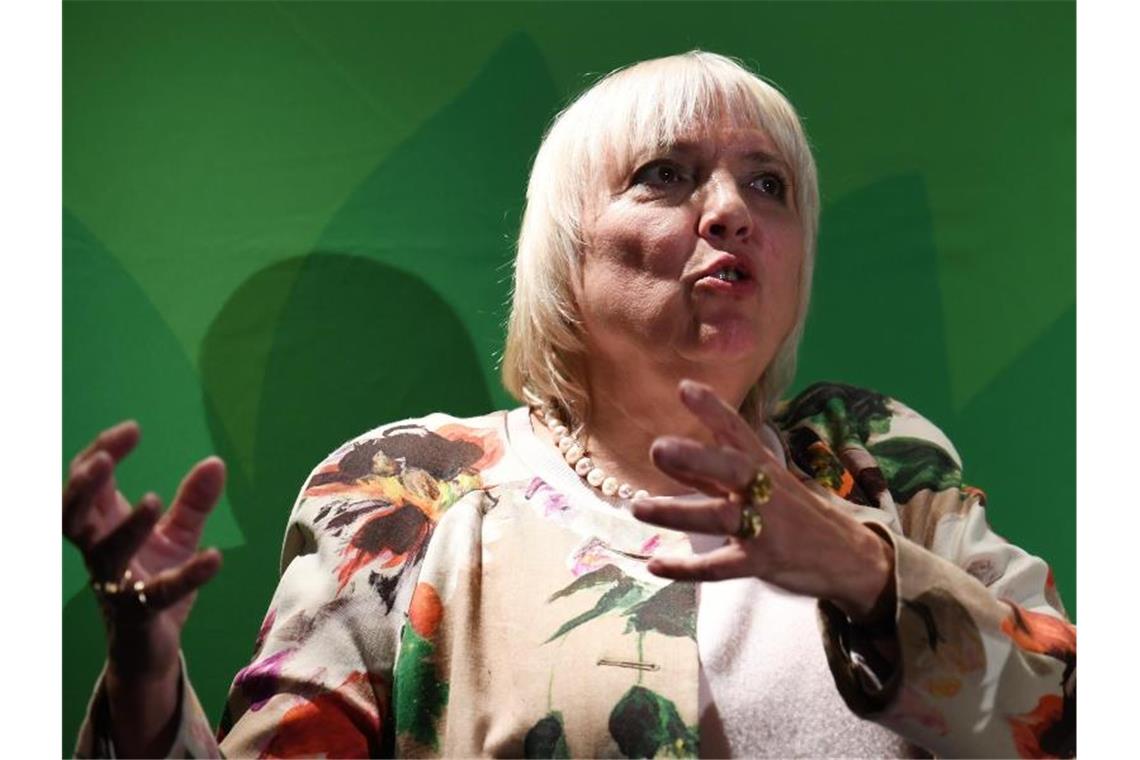 Roth: Nato muss Mitgliedschaft der Türkei überdenken Die Bundestagsvizepräsidentin Claudia Roth. Foto: Angelika Warmuth/dpa