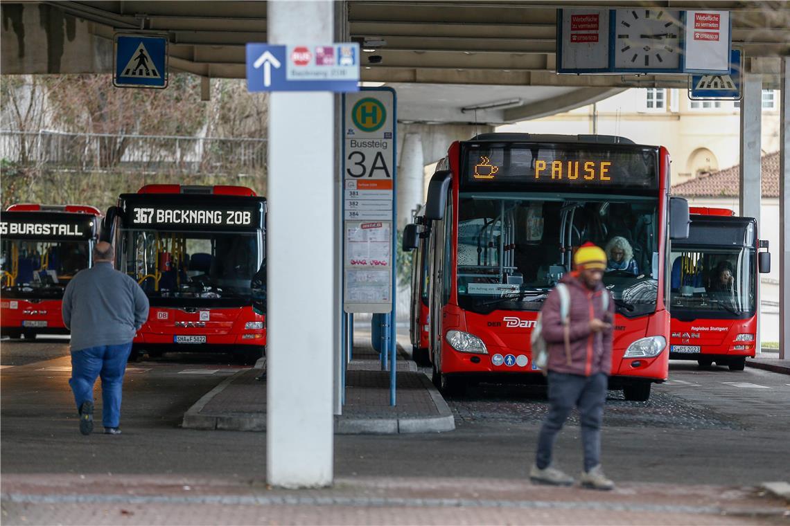 Diskussion um sauberen ÖPNV Die Busflotten sollen EU-weit auf emissionsfreie Antriebe umgestellt werden. Archivfoto: Alexander Becher