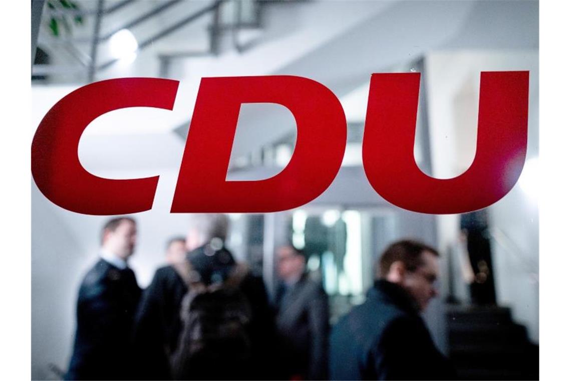 CDU verschiebt Parteitag Ende April wegen Corona-Gefahr Die CDU verschiebt wegen der Corona-Krise ihren für den 25. April geplanten Sonderparteitag. Foto: Fabian Strauch/dpa