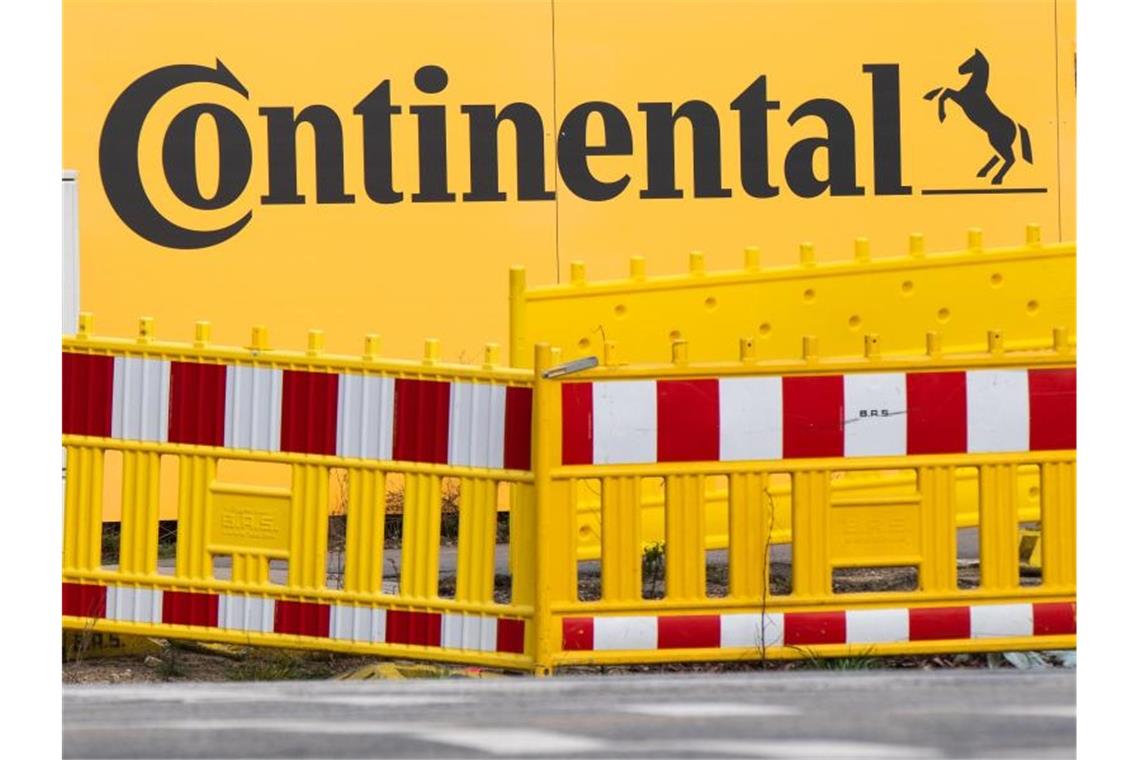 Continental: Gespräche über Kündigungen sehr wahrscheinlich Die Corona-Krise macht Continental schwer zu schaffen. Foto: Julian Stratenschulte/dpa