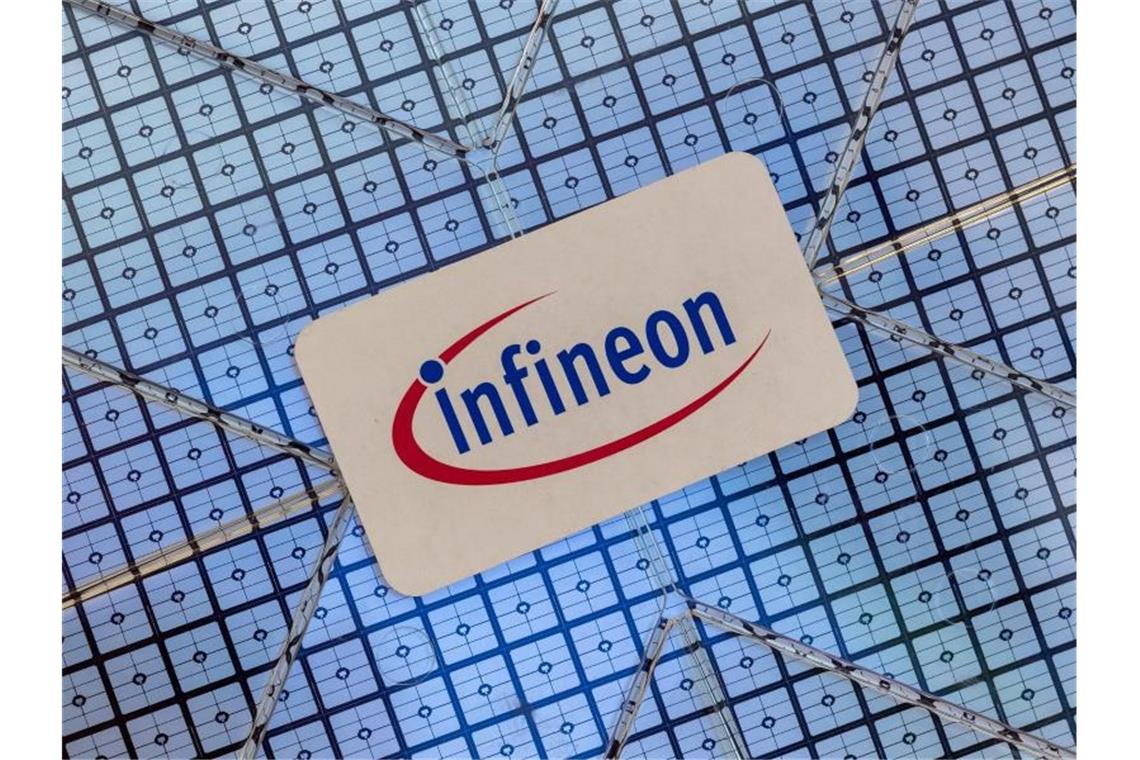 Die Corona-Krise macht sich bei Infineon deutlich bemerkbar. Foto: Peter Kneffel/dpa