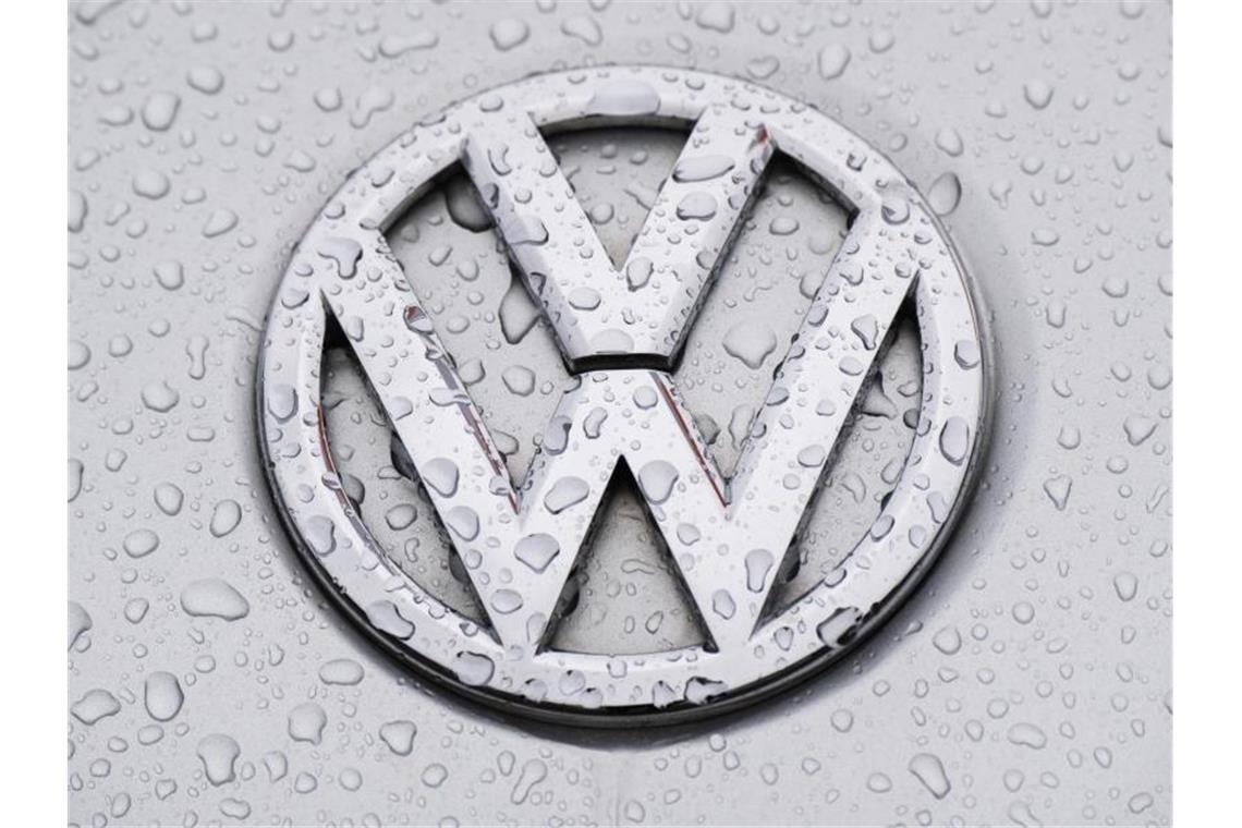 Die Daten von Millionen VW-Kunden und - Kaufinteressenten waren über ein Jahr lang im Internet zugänglich. Foto: Julian Stratenschulte/dpa