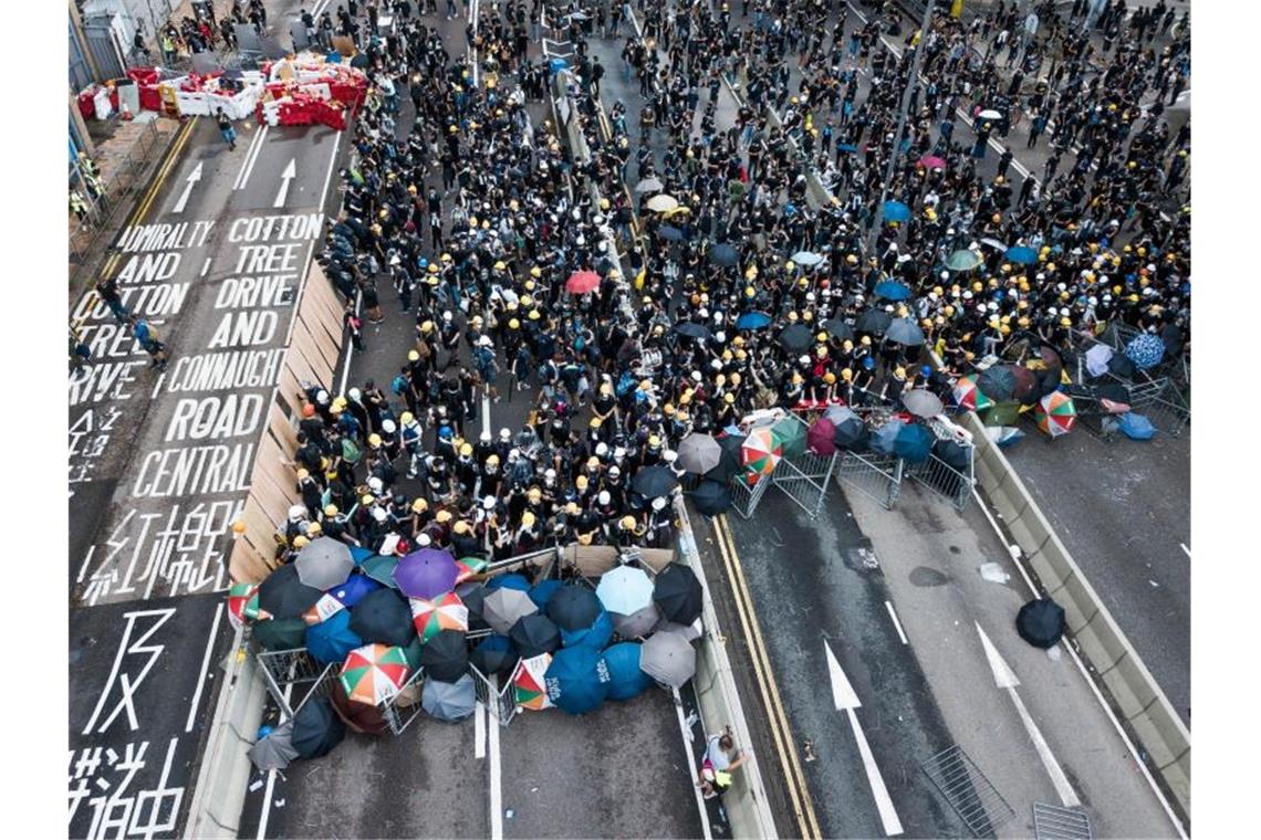 Die derzeitigen Proteste in Hongkong erinnern an die „Regenschirm“-Demonstrationen vor fünf Jahren. Foto: Geovien So/SOPA/ZUMA Wire