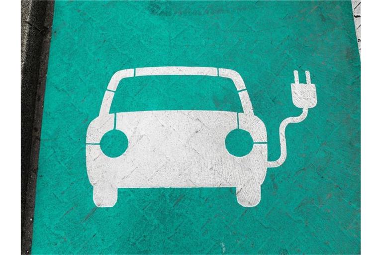 Die deutlich erhöhte Kaufprämie für Elektroautos tritt in Kraft - und zwar rückwirkend für Autokäufe seit dem 3. Juni. Foto: Jan Woitas/dpa-Zentralbild/dpa