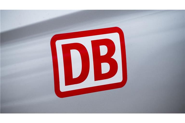Die Deutsche Bahn hat im ersten Halbjahr einen Verlust in Höhe von 760 Millionen Euro eingefahren. (Symbolbild)