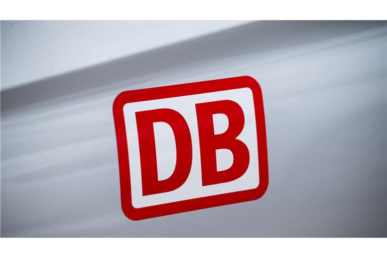 Die Deutsche Bahn hebt Ticketpreise im Fernverkehr nicht an. (Symbolbild)