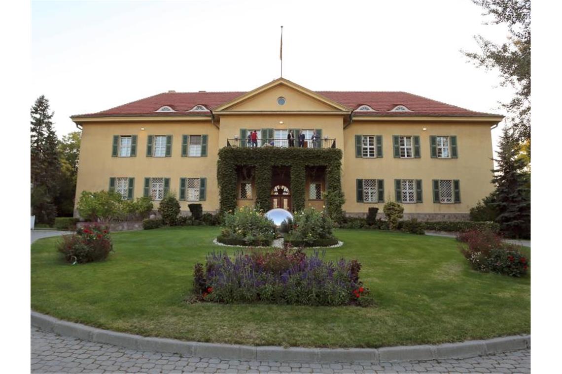 Die deutsche Botschaft in Ankara. Der türkische Präsident Erdogan hat verkündet, die Botschafter Deutschlands, der USA und acht anderer Staaten zu unerwünschten Personen zu erklären. Foto: picture alliance / dpa