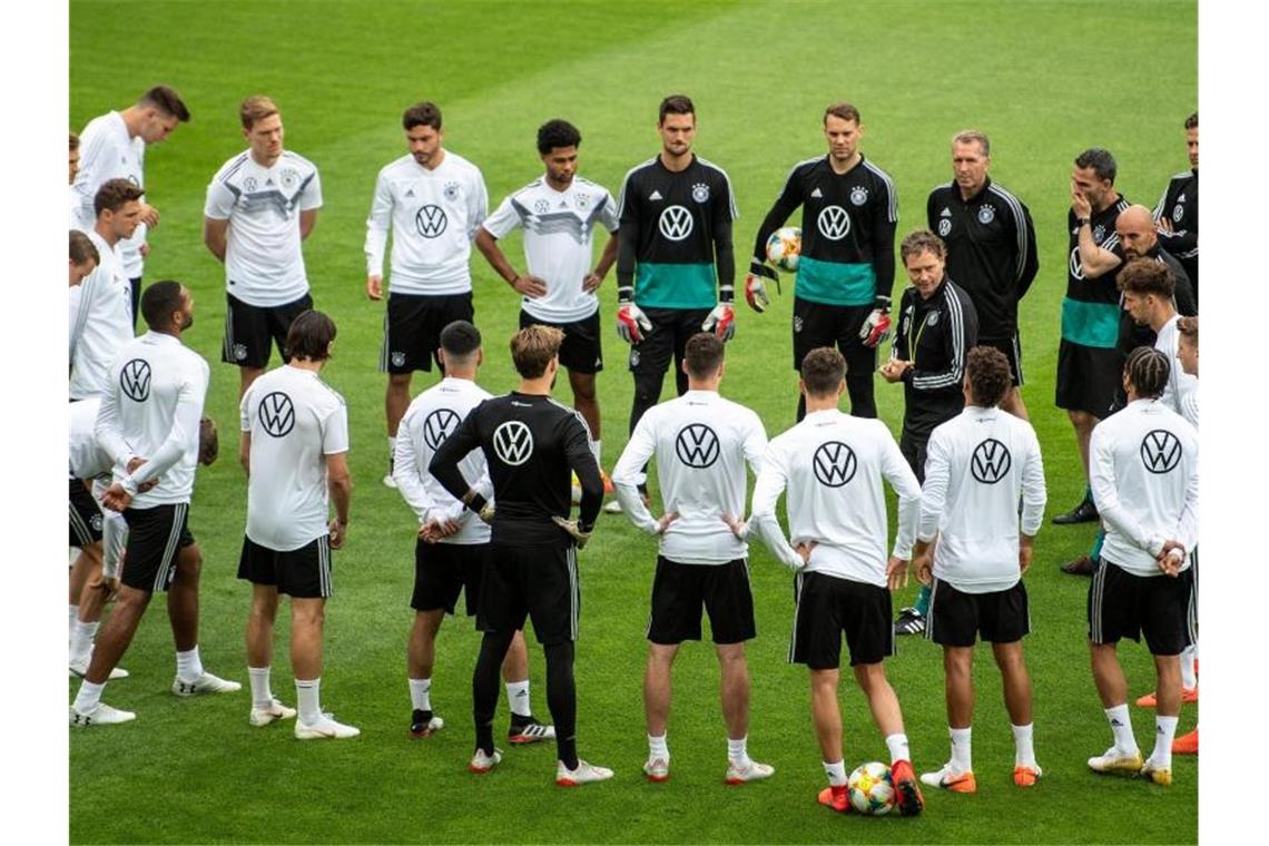 Die deutsche Nationalmannschaft befindet rückt in der FIFA-Weltrangliste um zwei Plätze vor. Foto: Marius Becker